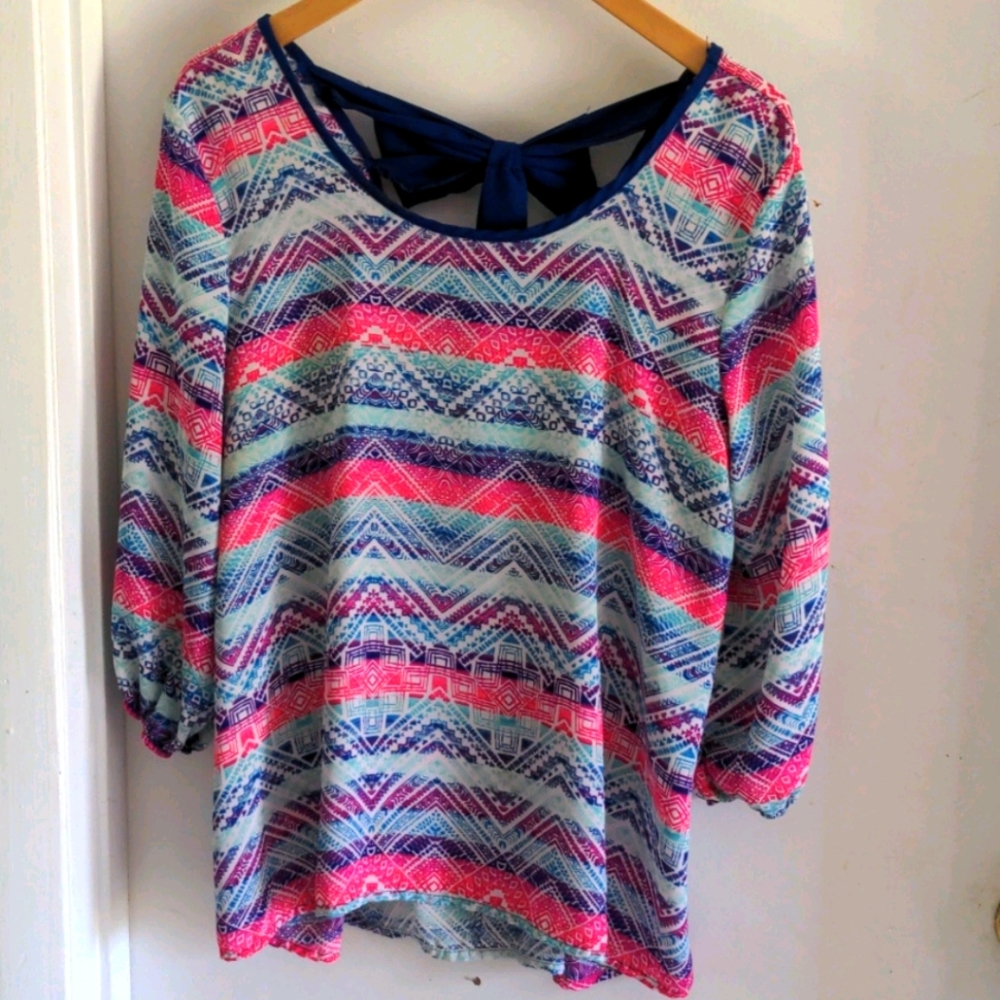 Bright and fun top!